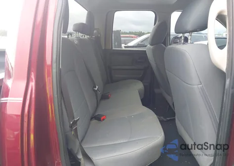 2017 Ram 1500 Express 4X2 6'4 Box из США, поврежденный, VIN 1C6RR6FT0HS615673